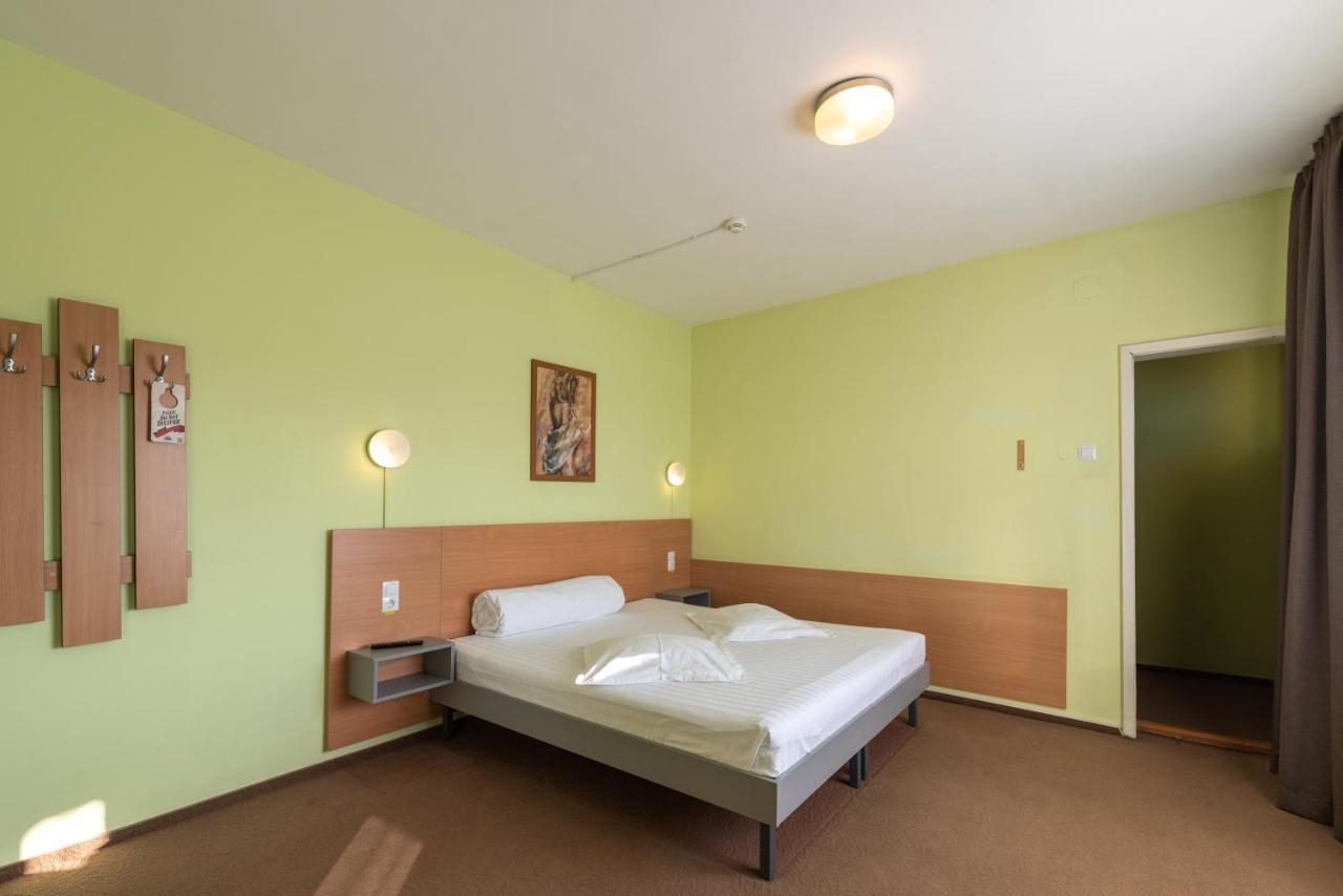 Hotel Vila Rosa 2 Kluž Exteriér fotografie
