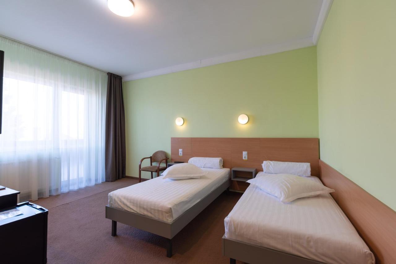 Hotel Vila Rosa 2 Kluž Exteriér fotografie