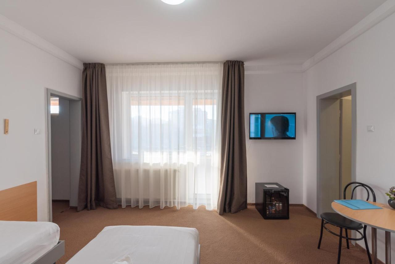 Hotel Vila Rosa 2 Kluž Exteriér fotografie